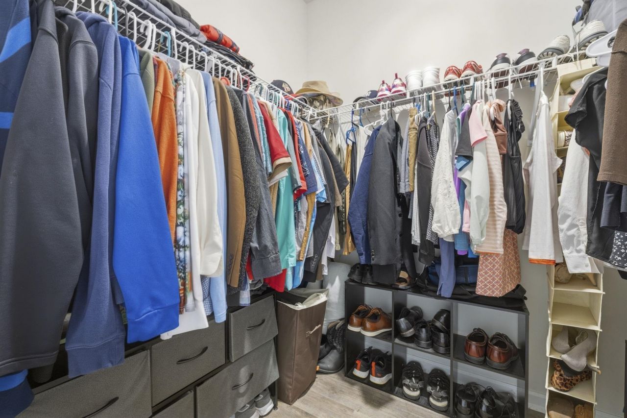 1096 Flintshire Dr.  Photo 23