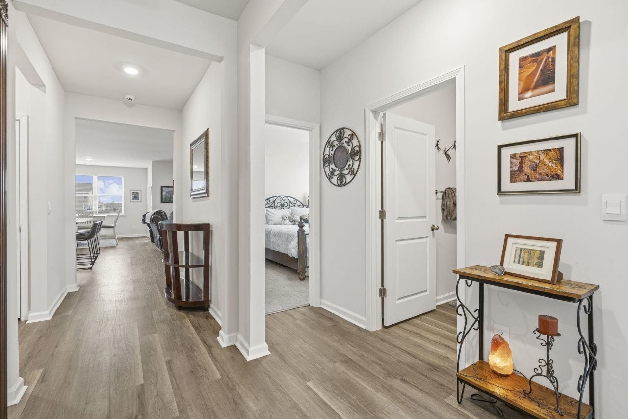 1096 Flintshire Dr.  Photo 24