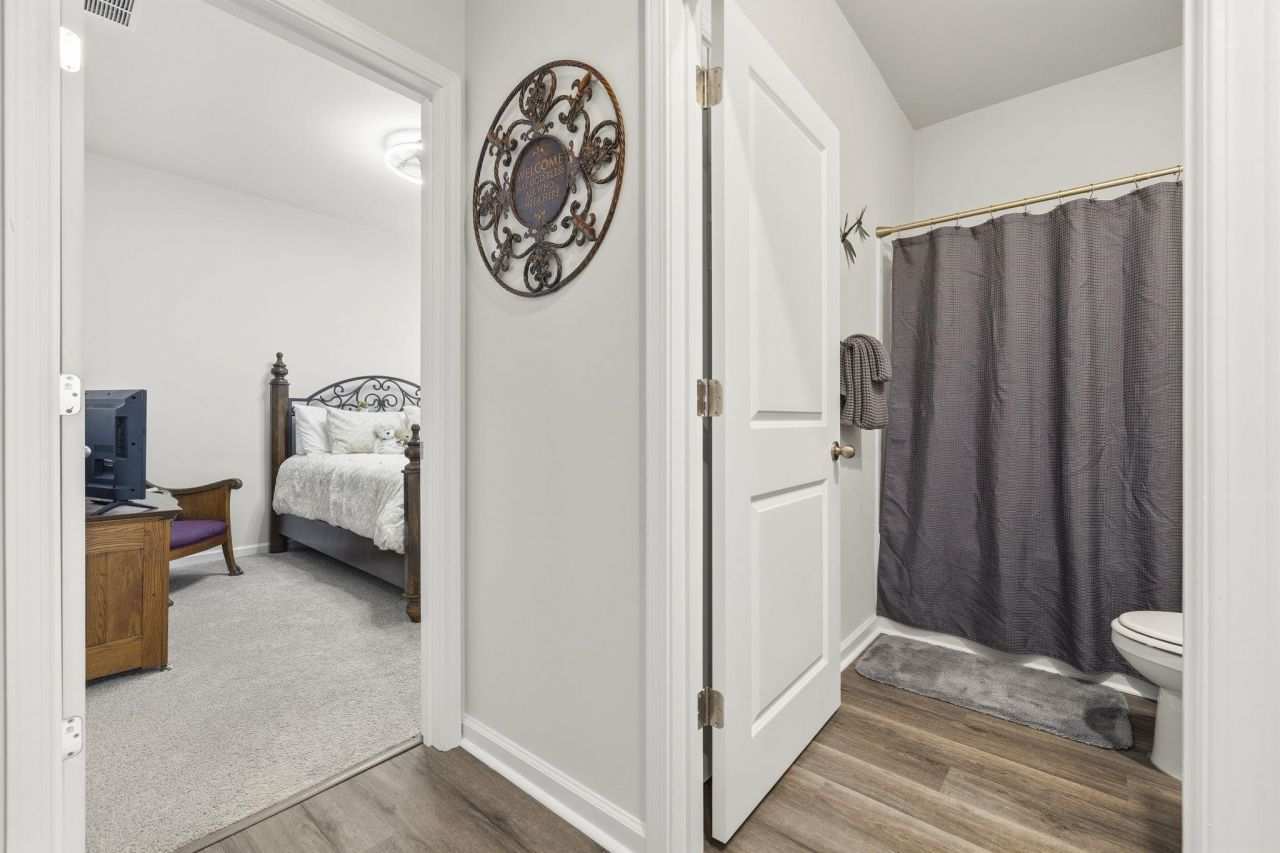 1096 Flintshire Dr.  Photo 26