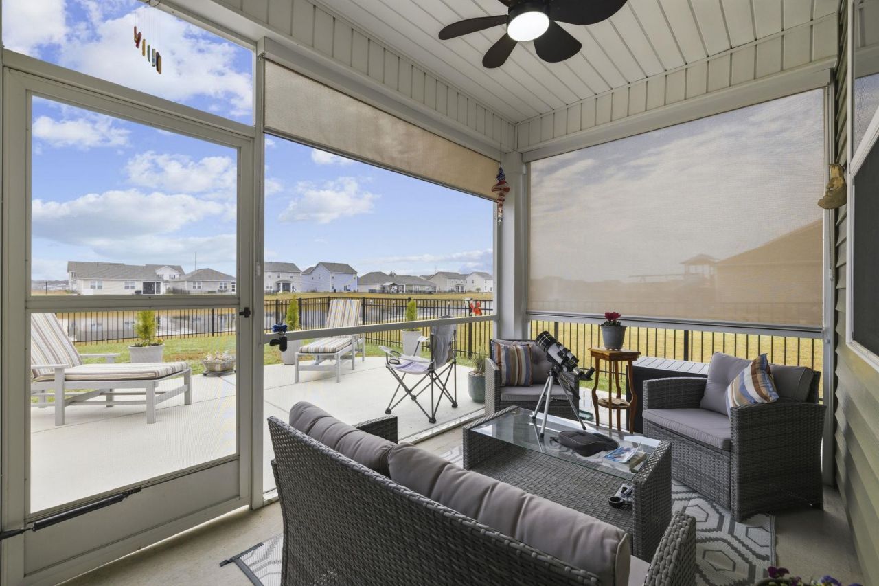 1096 Flintshire Dr.  Photo 32