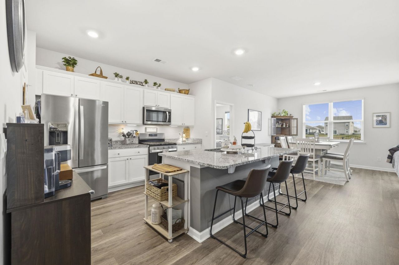 1096 Flintshire Dr.  Photo 7