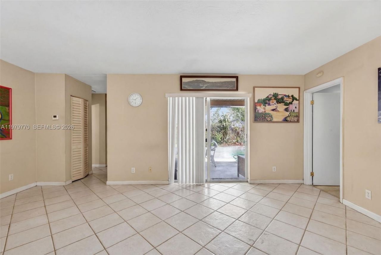 7761 NW 36th St , Davie, FL 33024 Photo