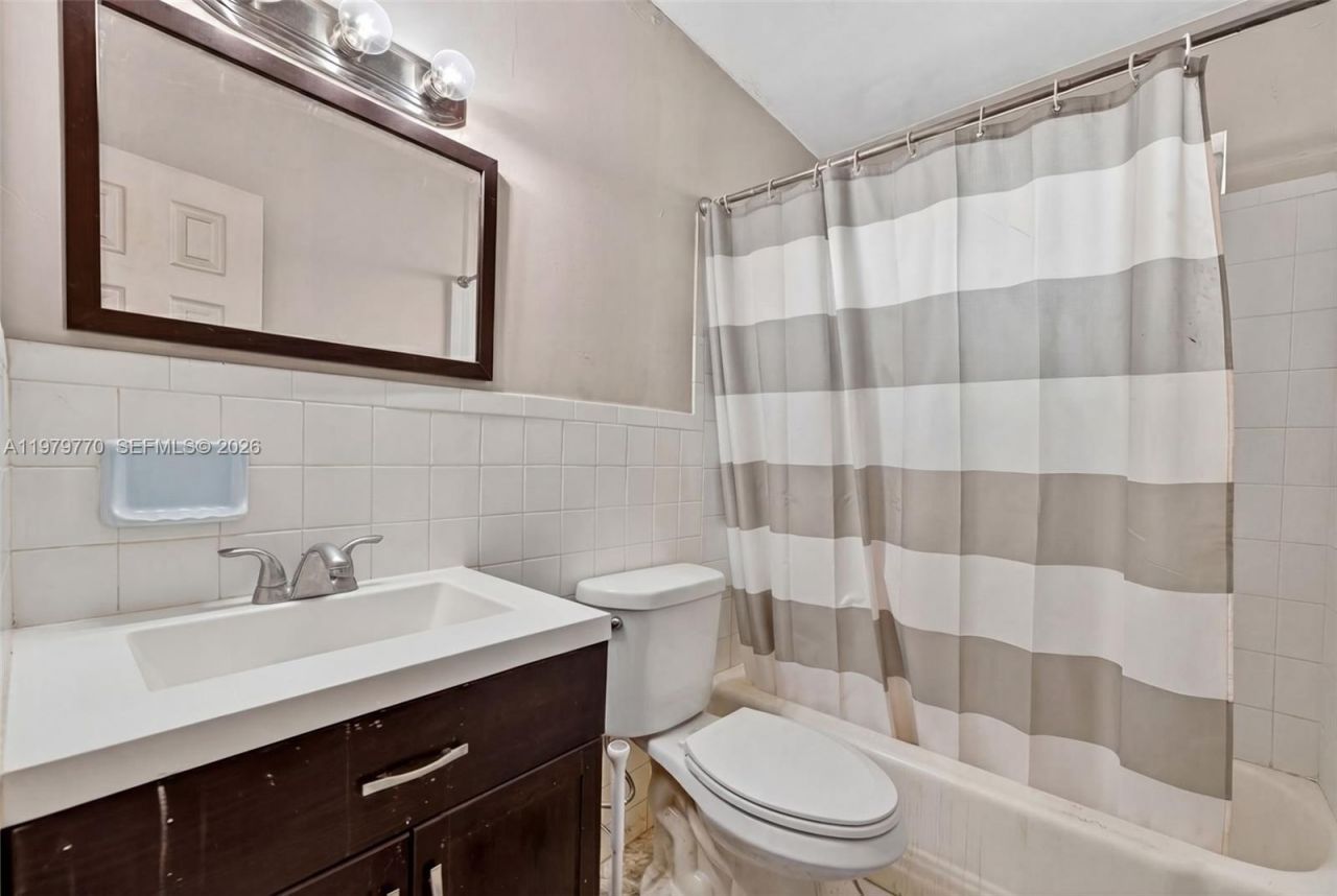 7761 NW 36th St , Davie, FL 33024 Photo