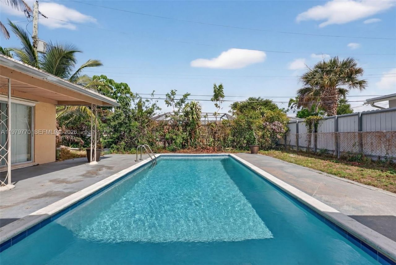 7761 NW 36th St , Davie, FL 33024 Photo