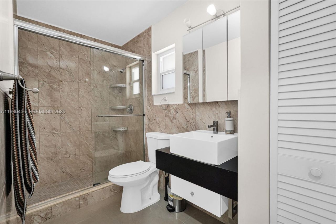 10715 SW 168th Ter , Miami, FL 33157 Photo