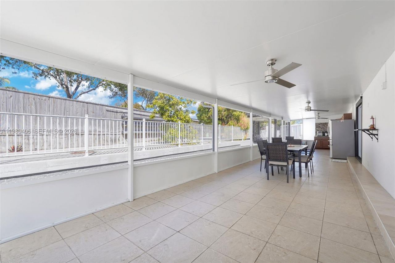 10715 SW 168th Ter , Miami, FL 33157 Photo