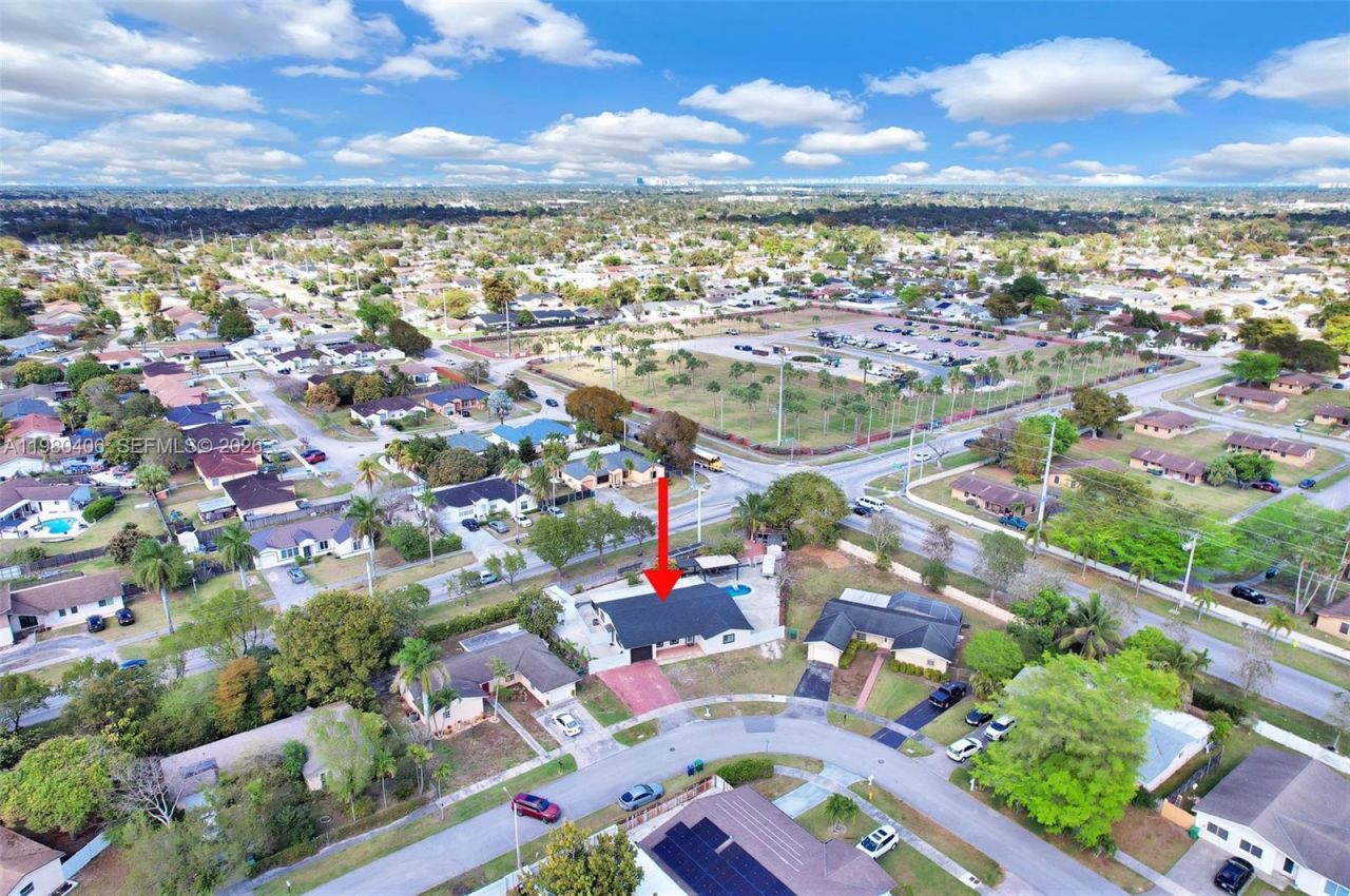 10715 SW 168th Ter , Miami, FL 33157 Photo