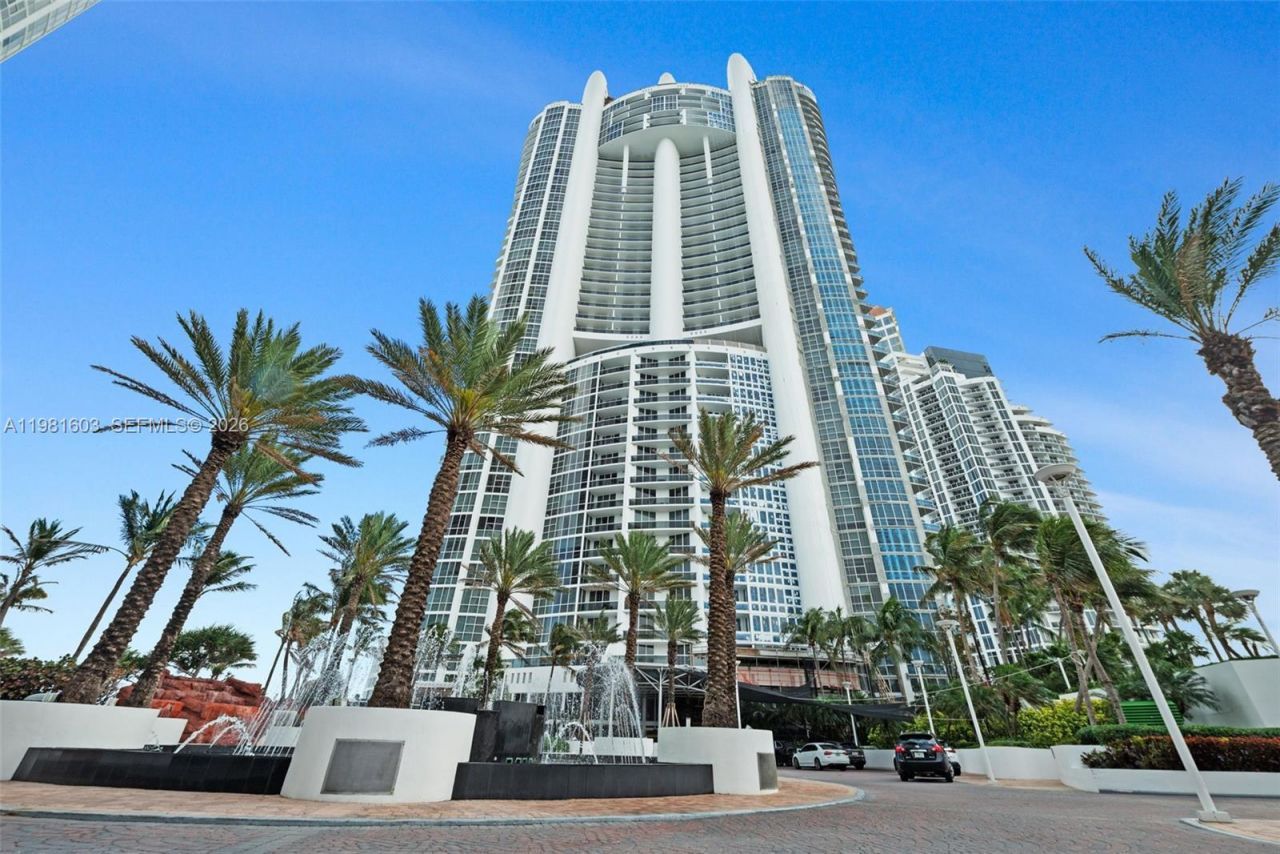 18101 Collins Ave , Unit 1808, Sunny Isles Beach, FL 33160 Photo