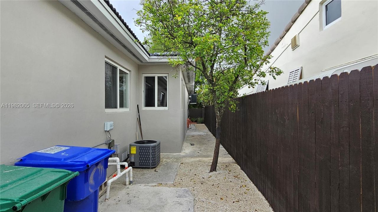 2365 SW 21st Ave, Miami, FL 33145 Photo