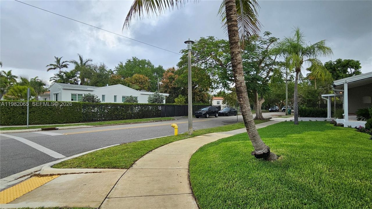 2365 SW 21st Ave, Miami, FL 33145 Photo
