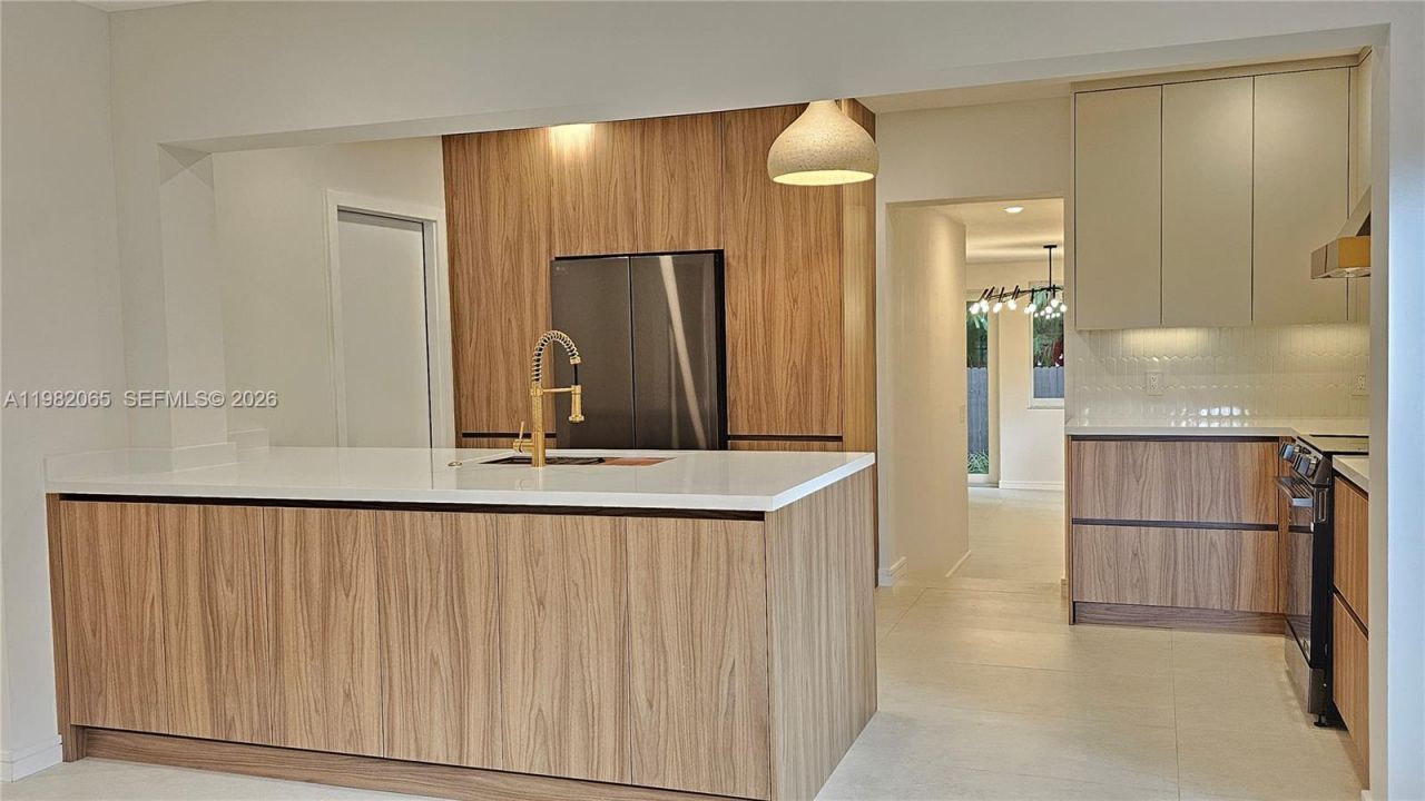 2365 SW 21st Ave, Miami, FL 33145 Photo