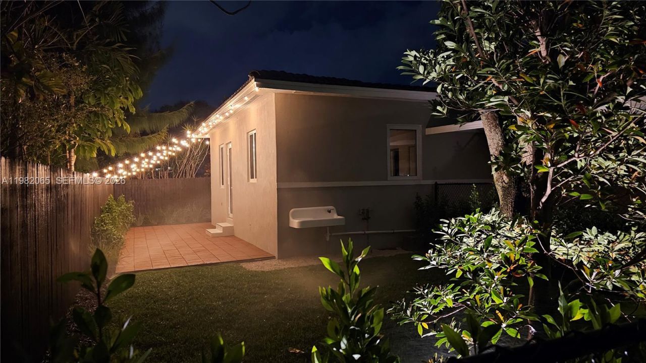 2365 SW 21st Ave, Miami, FL 33145 Photo