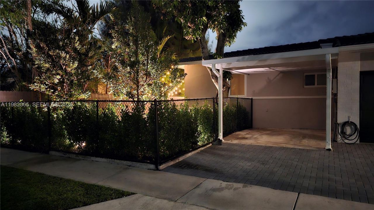 2365 SW 21st Ave, Miami, FL 33145 Photo
