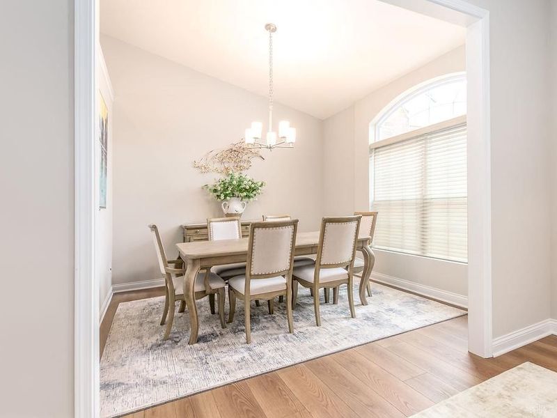 9302 W Meadow Drive, West Chester, OH 45069 Photo 12