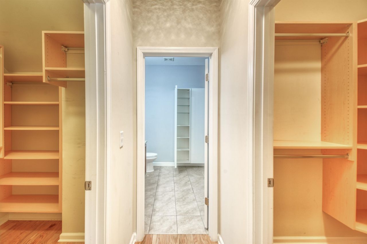 160 Parmelee Dr. Photo 18