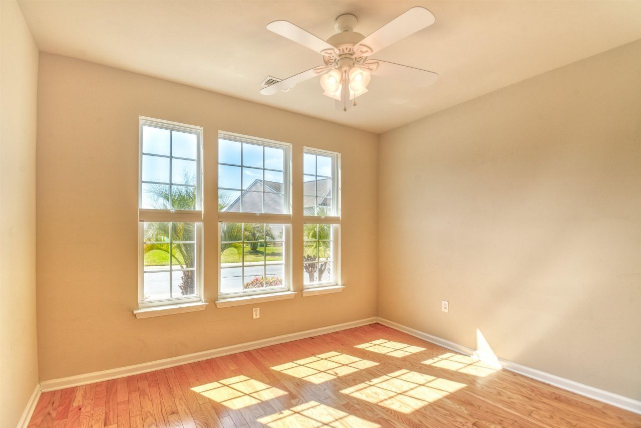 160 Parmelee Dr. Photo 21