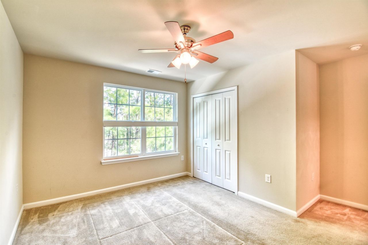 160 Parmelee Dr. Photo 25