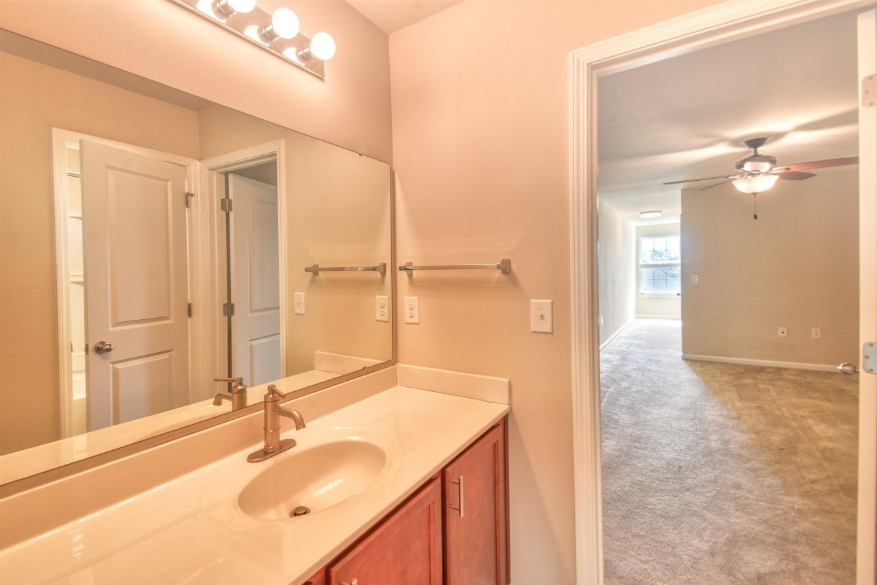 160 Parmelee Dr. Photo 26