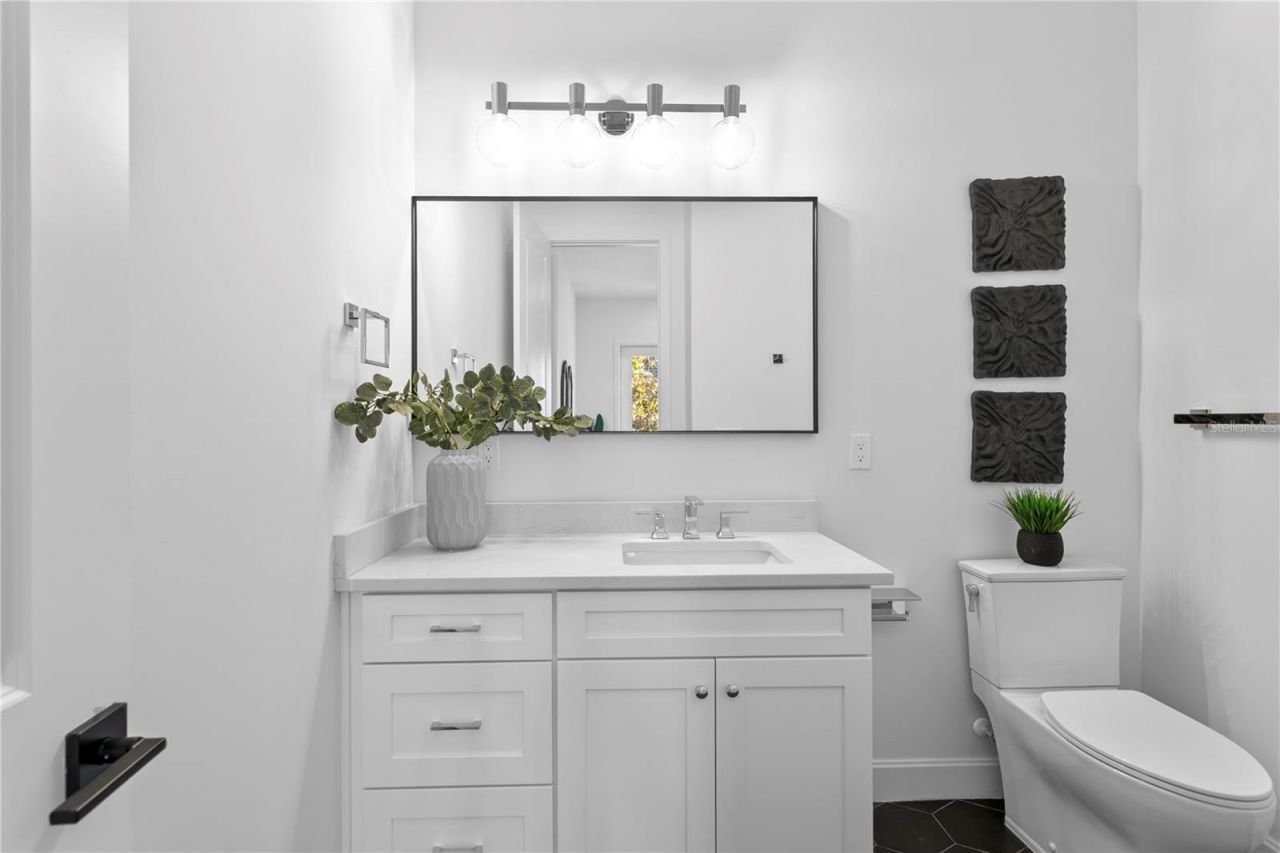 440 Gilman Place N, Saint Petersburg, FL 33716 Photo