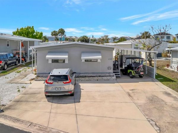 110 E SAINT LUCIA LOOP , APOLLO BEACH, FL 33572