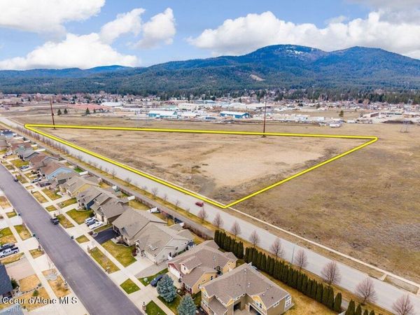 7395 W Nagel Rd, Rathdrum, ID 83858