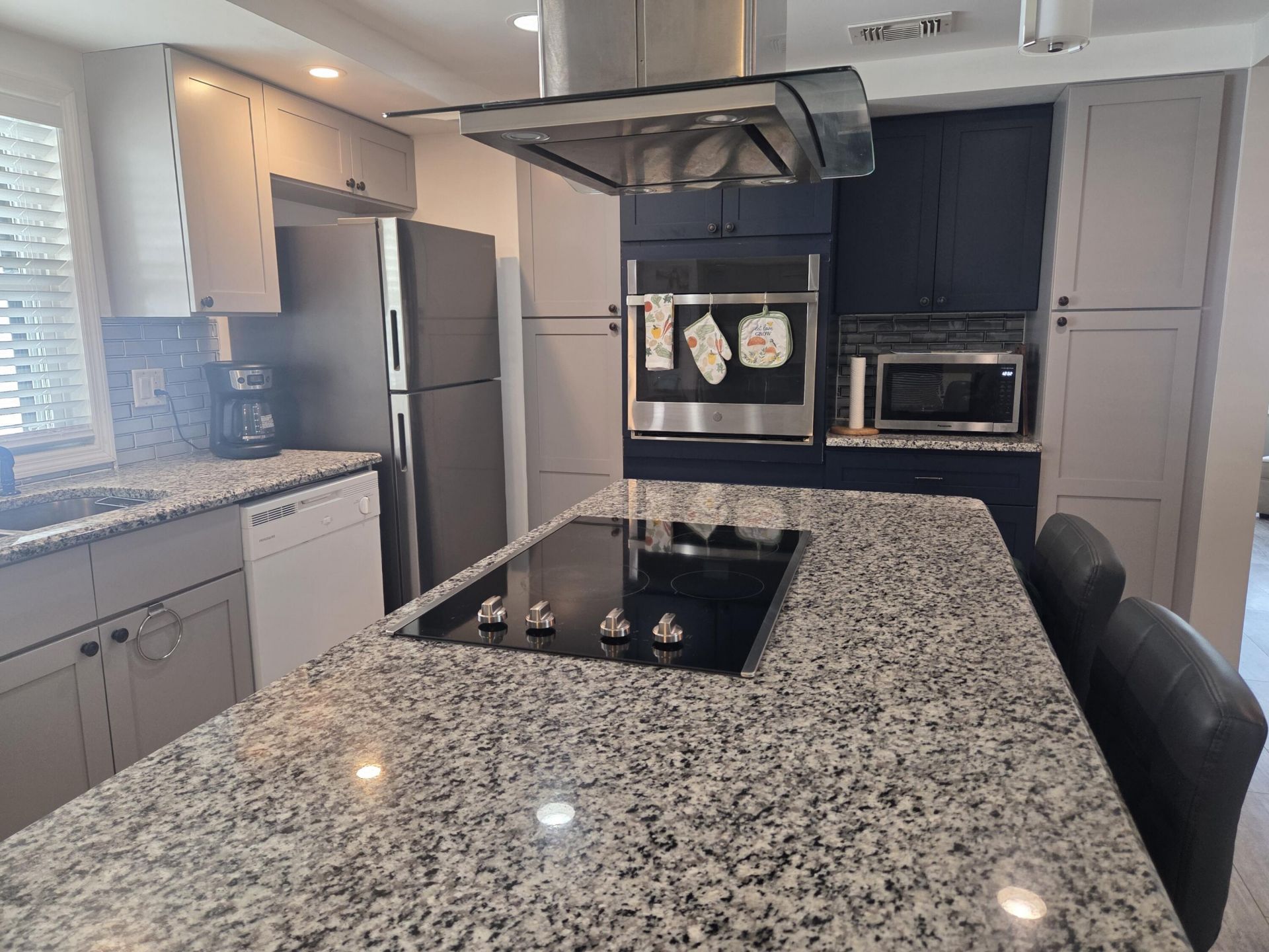 7838 SE Continental Drive, Hobe Sound, FL 33455 Photo