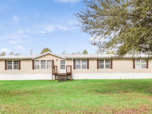 1992 Prayer House Road , Opelousas, LA 70570