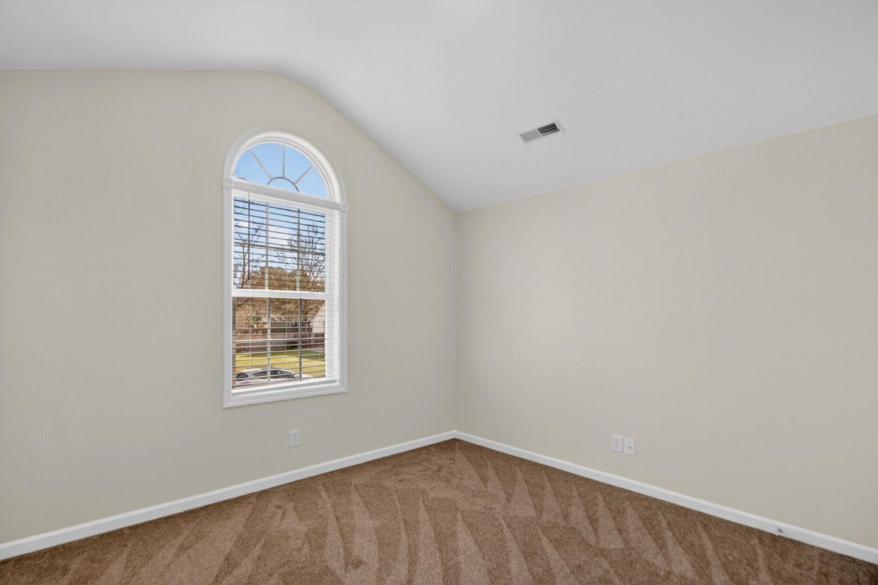 178 Thousand Oaks Circle Photo 30