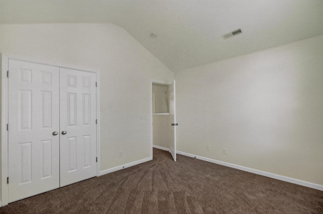 178 Thousand Oaks Circle Photo 31