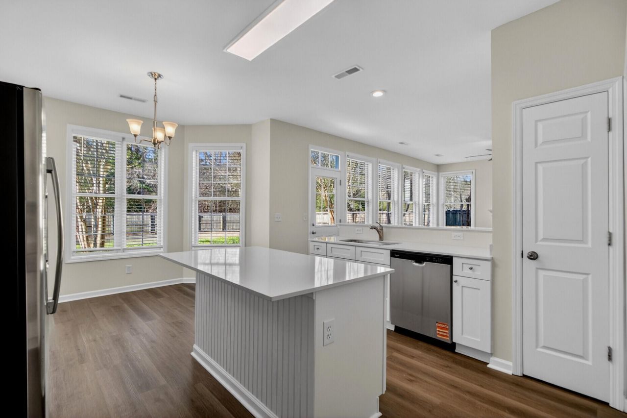 178 Thousand Oaks Circle Photo 8