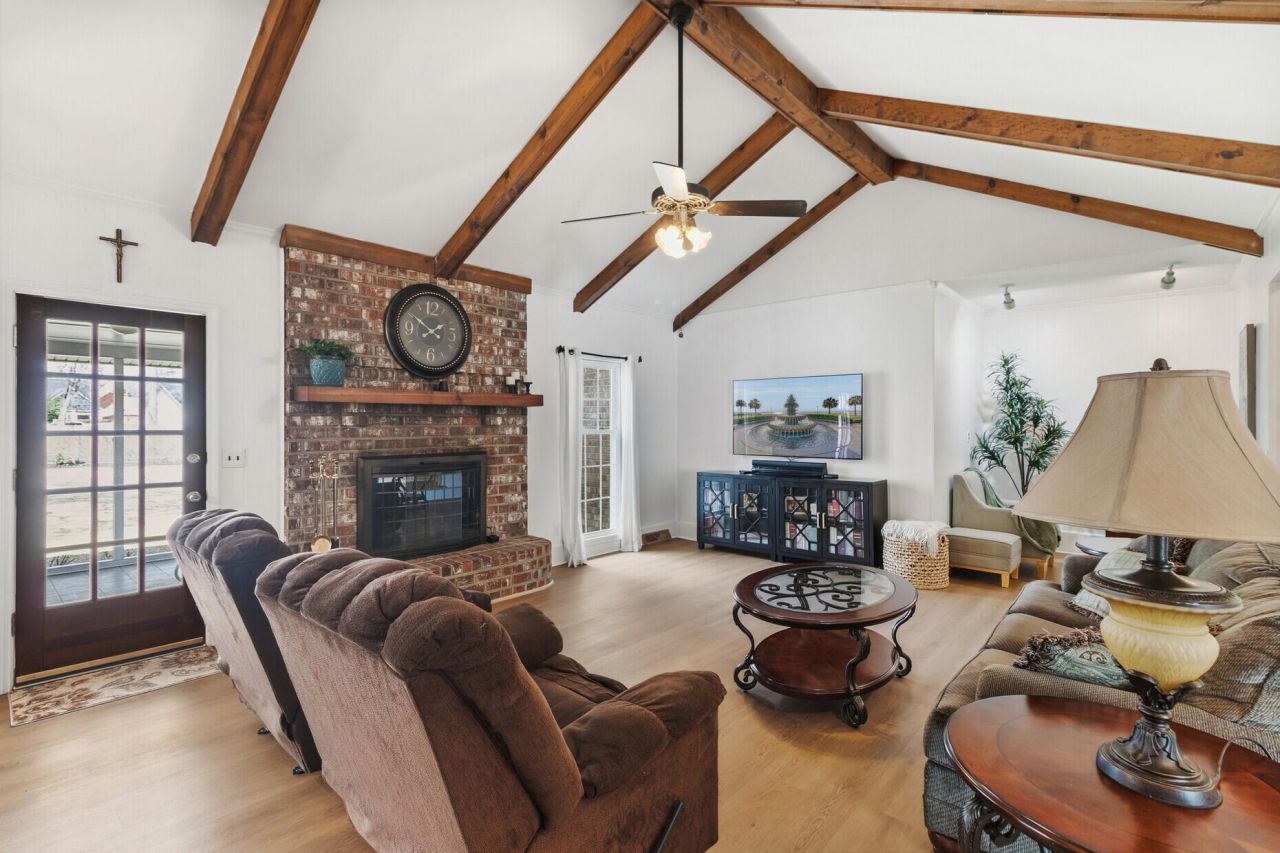 6 Sabina Court Photo 13