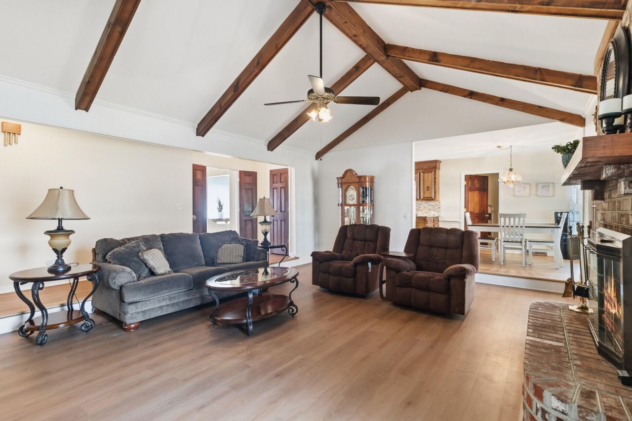 6 Sabina Court Photo 14