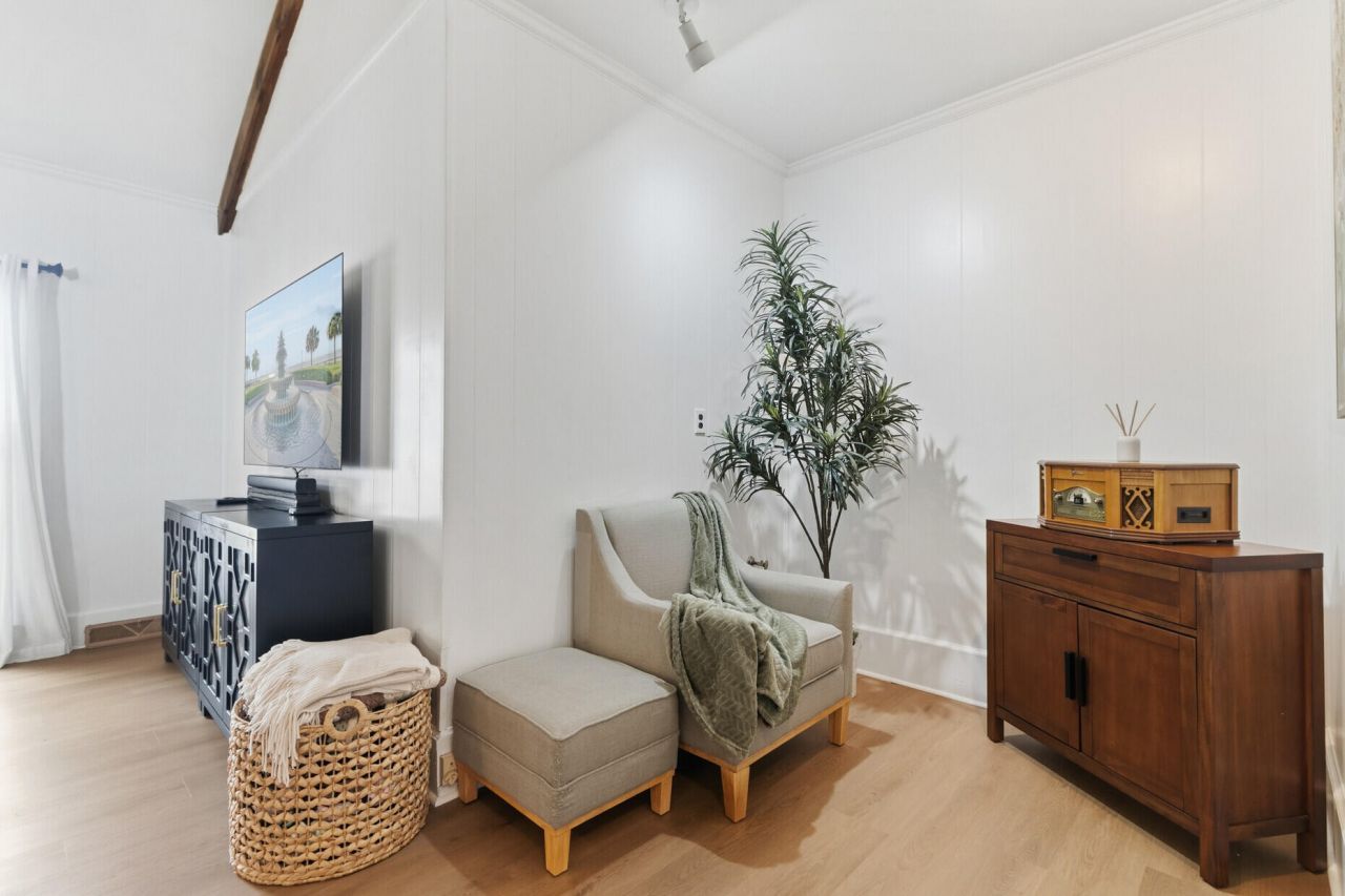 6 Sabina Court Photo 15