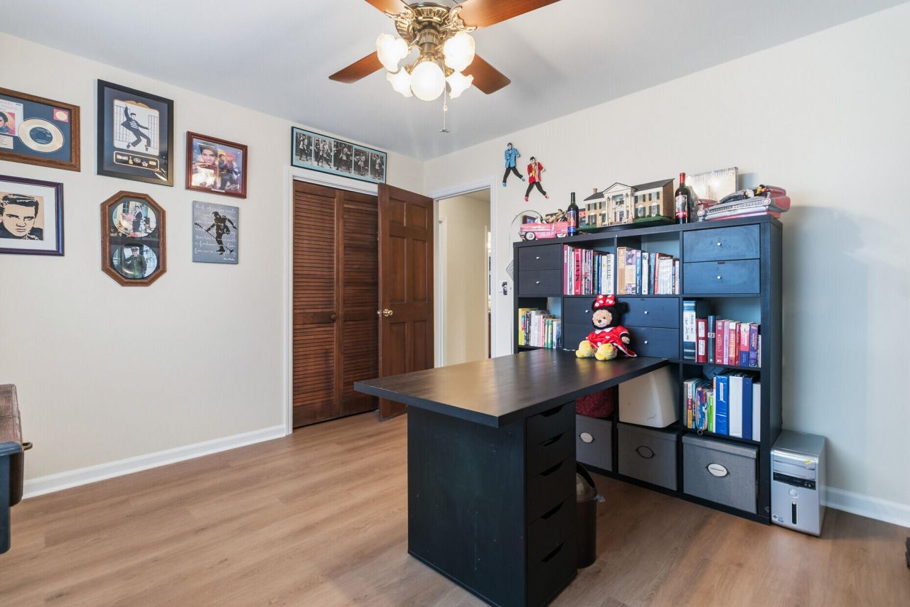 6 Sabina Court Photo 32