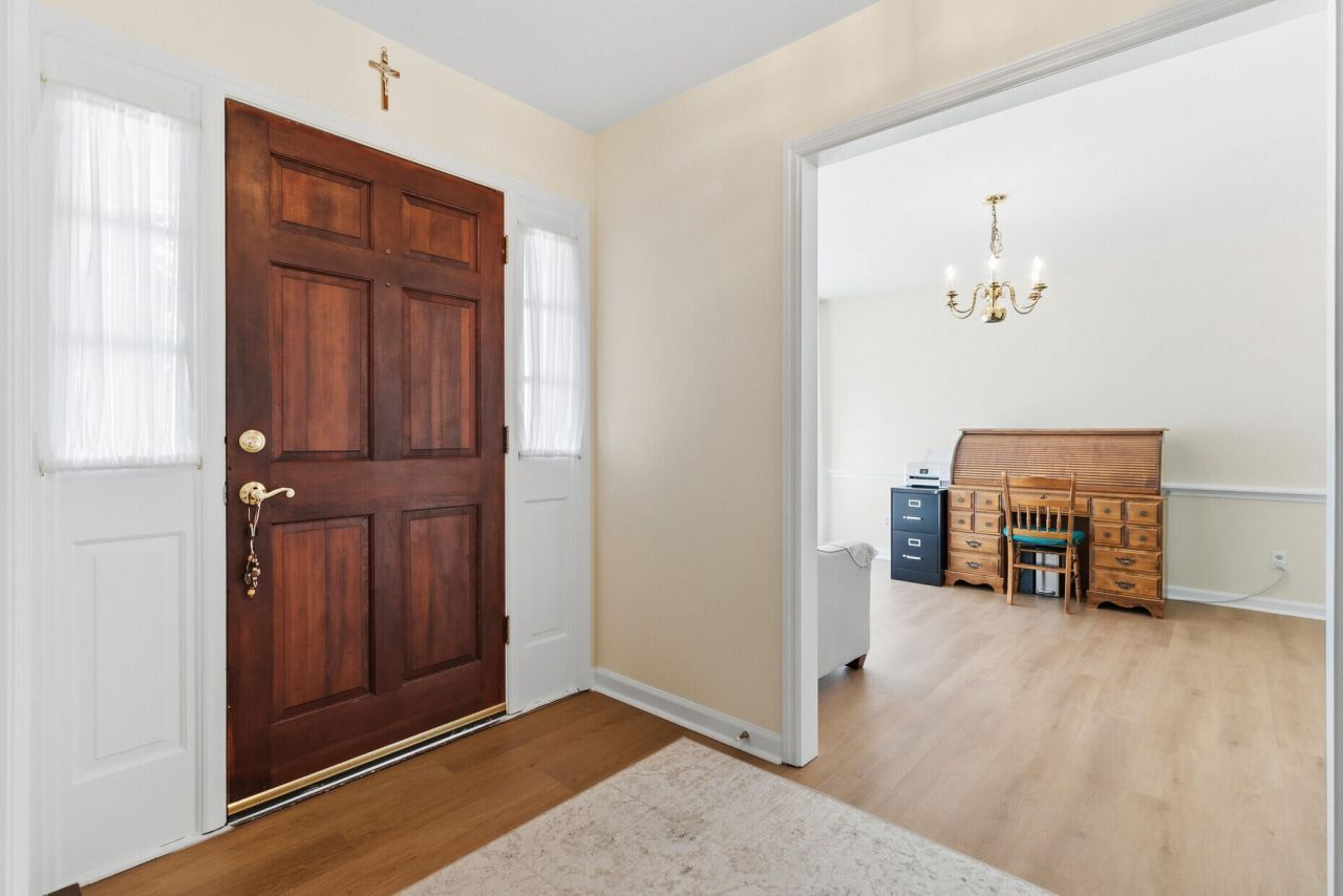 6 Sabina Court Photo 7