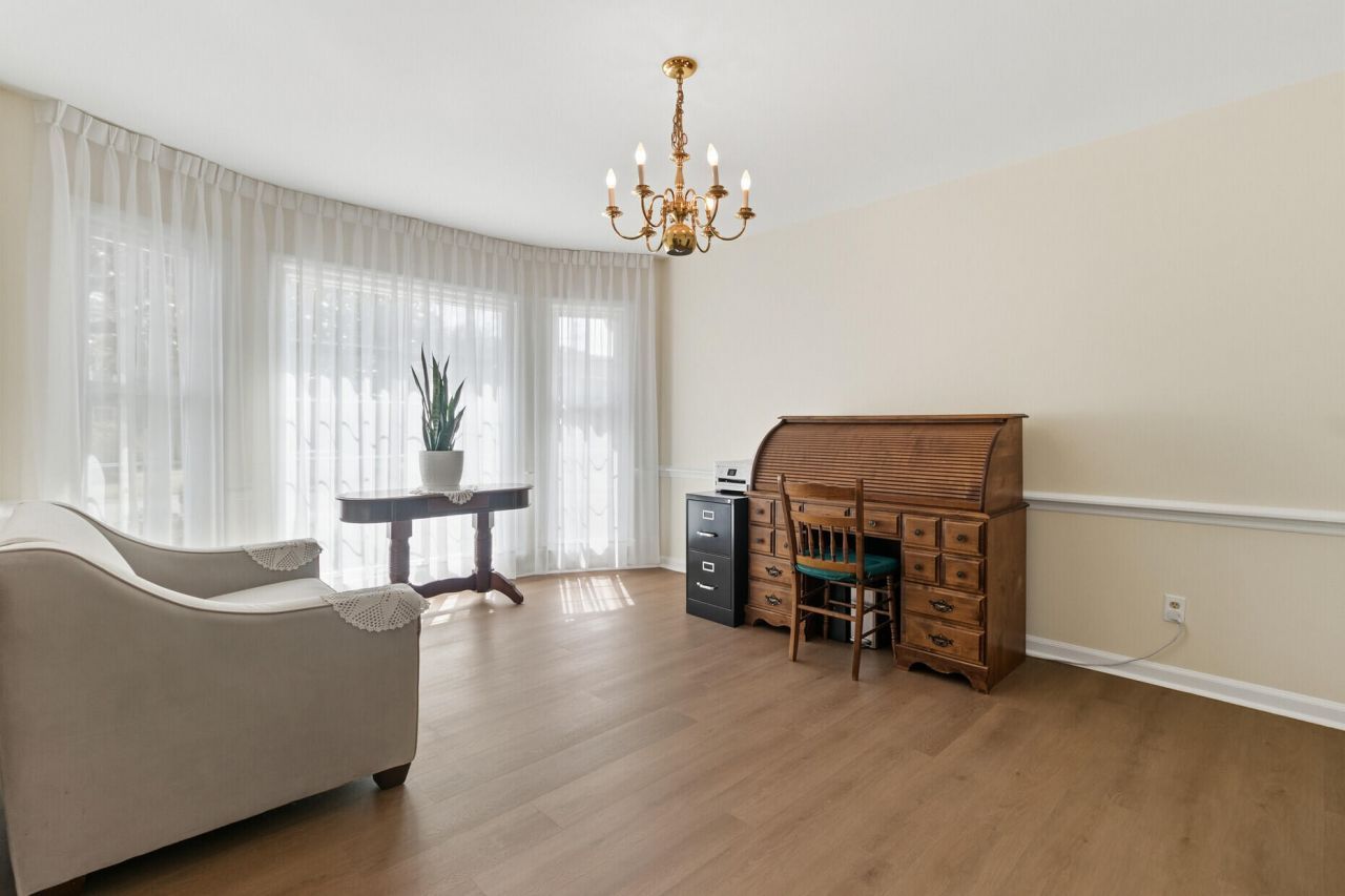 6 Sabina Court Photo 8