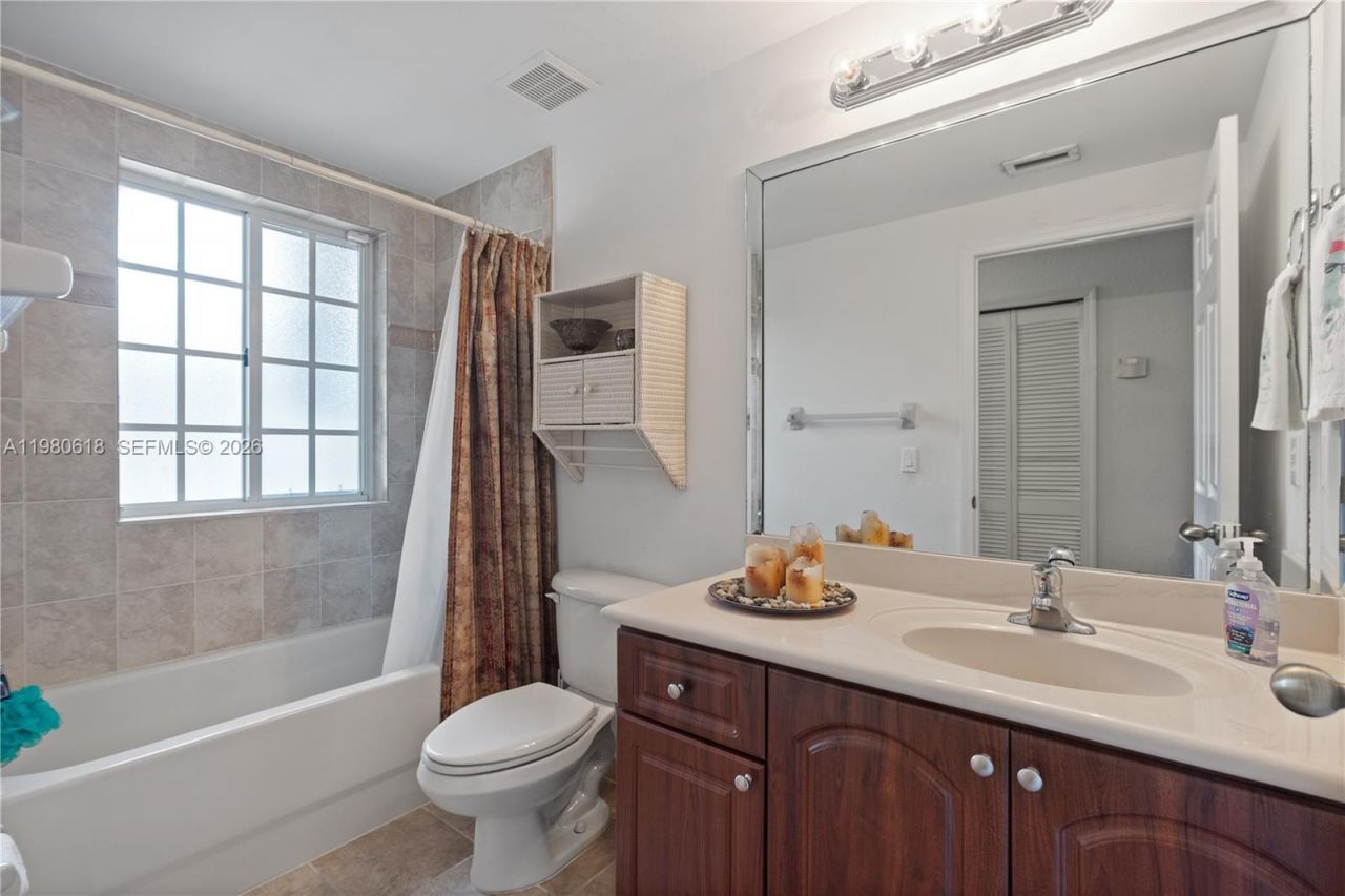 12981 SW 197th St , Miami, FL 33177 Photo