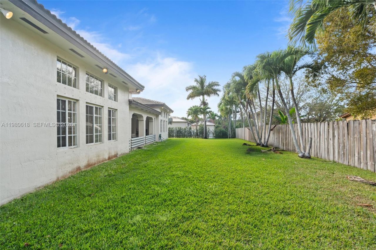 12981 SW 197th St , Miami, FL 33177 Photo