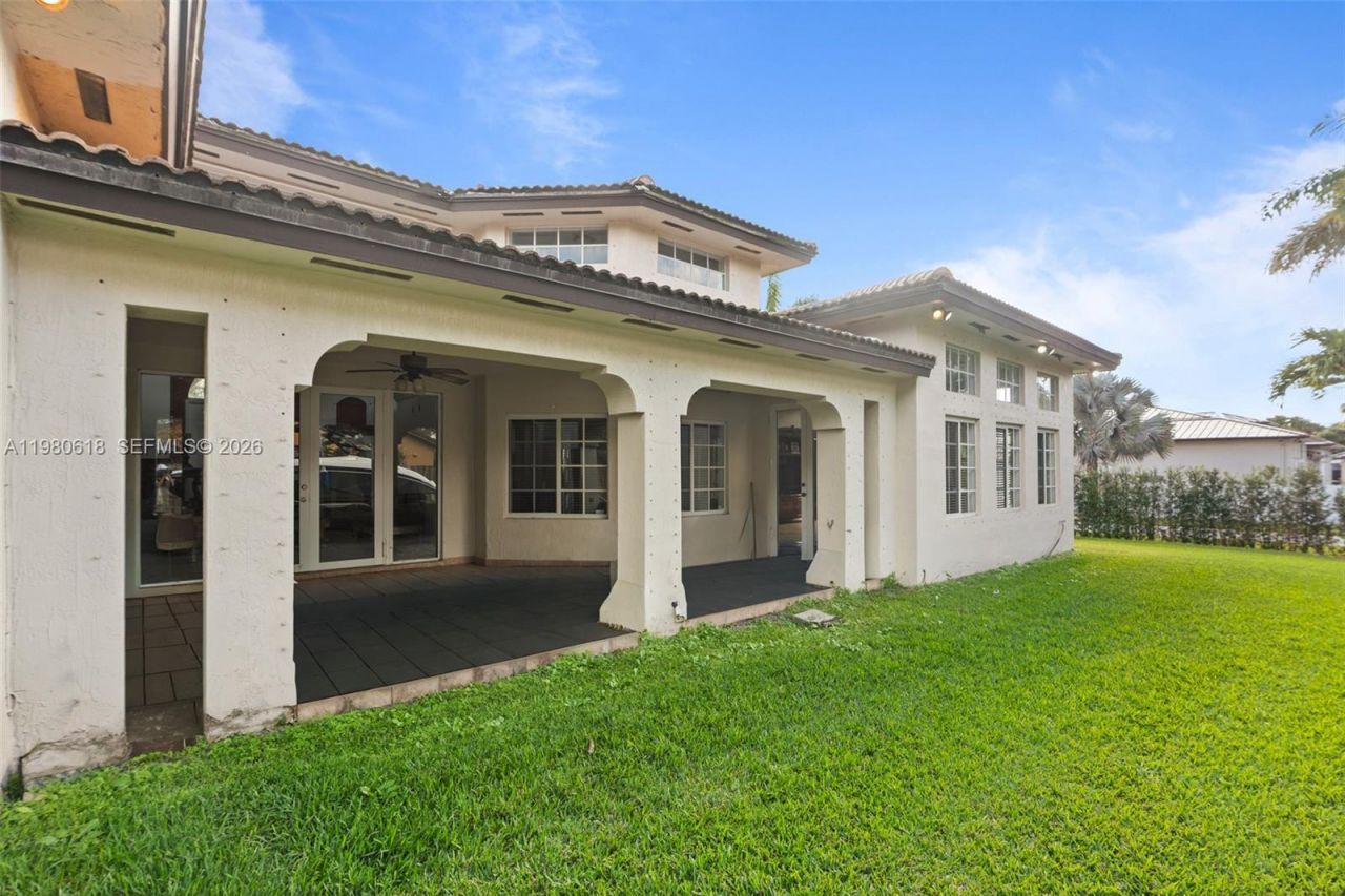 12981 SW 197th St , Miami, FL 33177 Photo