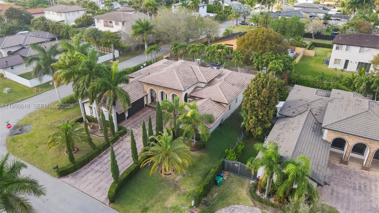 12981 SW 197th St , Miami, FL 33177 Photo