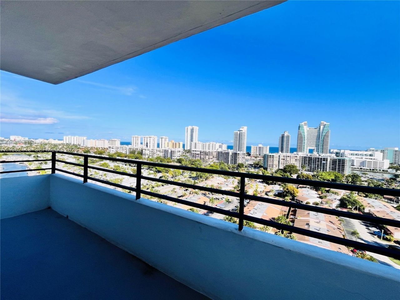 2500 Parkview Dr, Unit 1803, Hallandale Beach, FL 33009 Photo