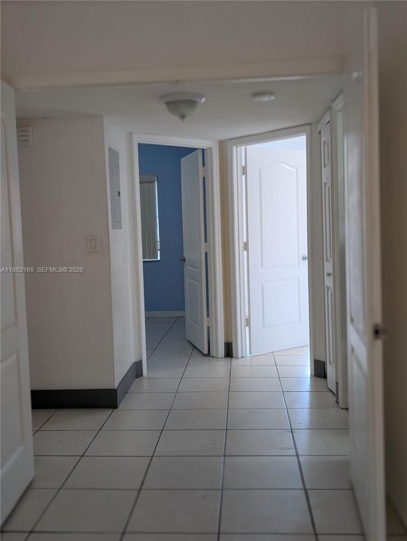 2485 W 76th St , Unit 109, Hialeah, FL 33016 Photo