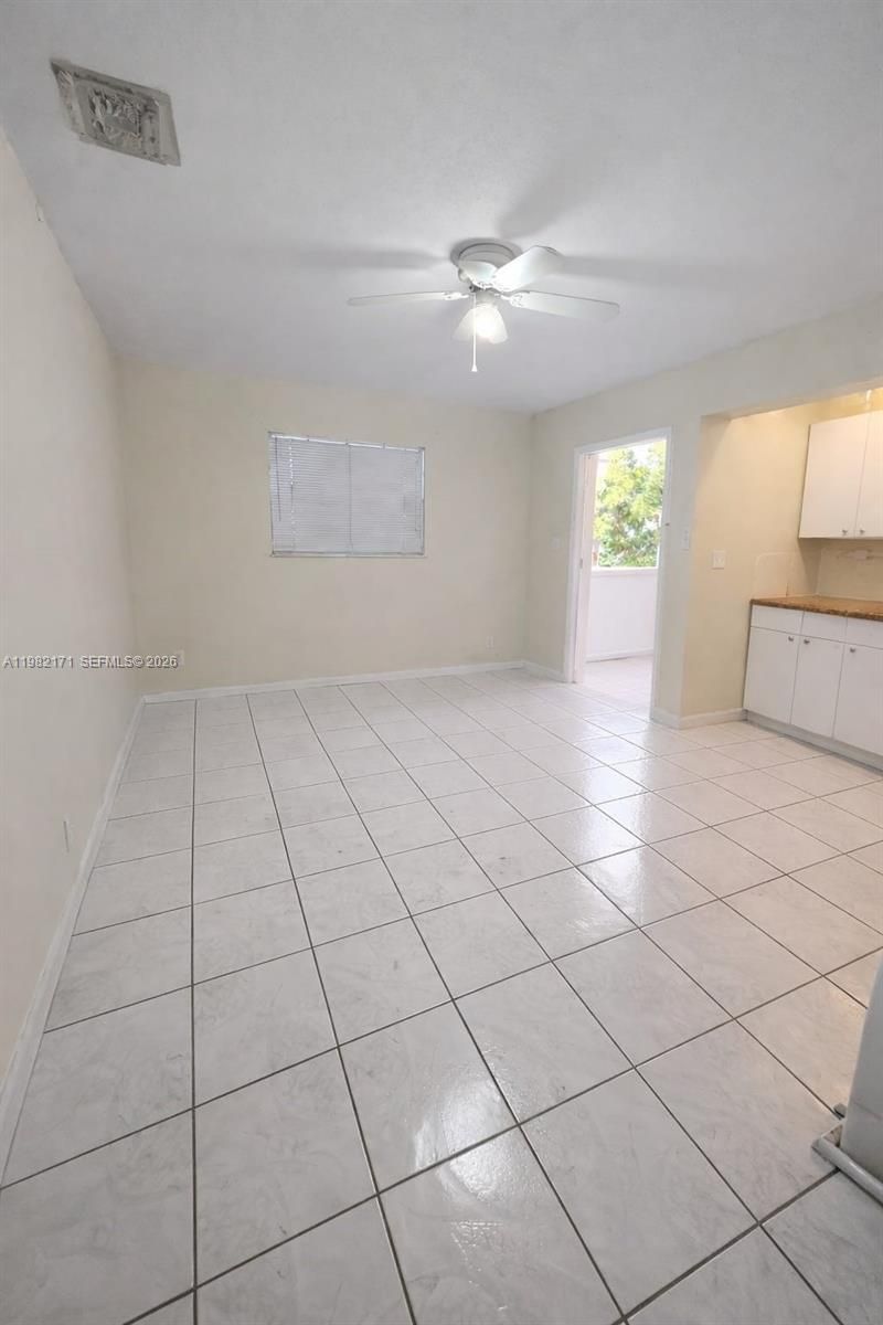 7866 NW 174th St, Unit B, Hialeah, FL 33015 Photo