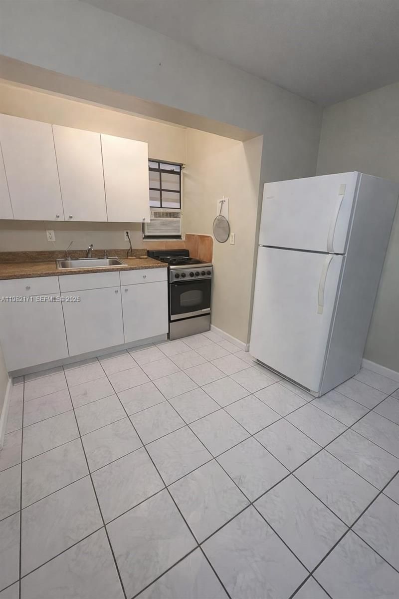 7866 NW 174th St, Unit B, Hialeah, FL 33015 Photo