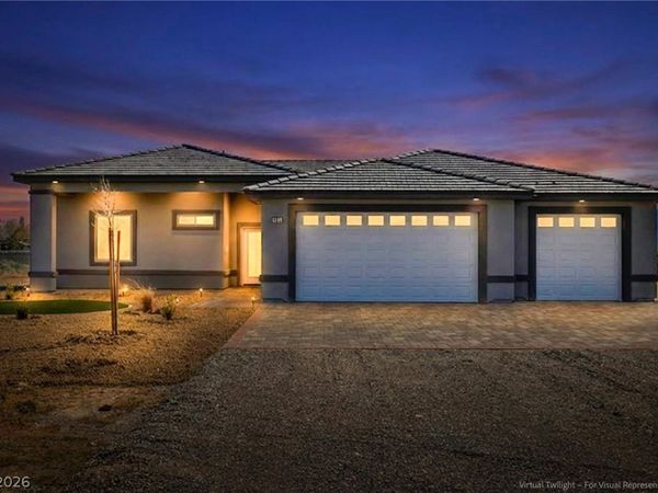 421 W Amarillo Avenue , Pahrump, NV 89048