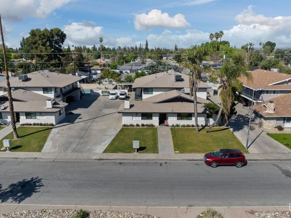 6206 Stockdale Highway, Bakersfield, CA 93309