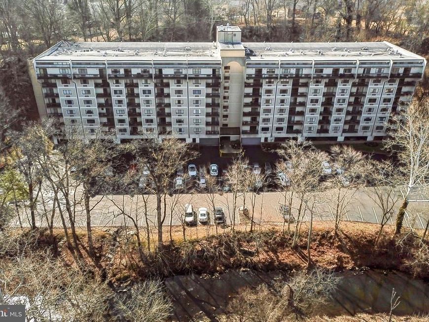 800 Avondale, Unit 6J, Wallingford, PA 19086 Main Photo