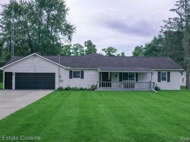1565 W Rolston Road, Linden, MI 48451