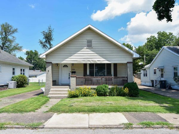 2120 E Blackford Avenue, Evansville, IN 47714
