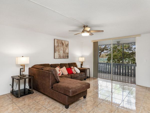 3710 Inverrary Drive, Unit 2g, Lauderhill, FL 33319